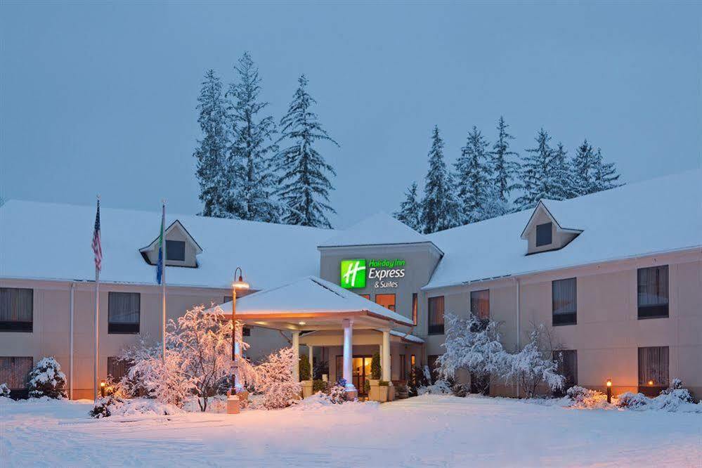 Holiday Inn Express Great Barrington, An Ihg Hotel Exterior photo